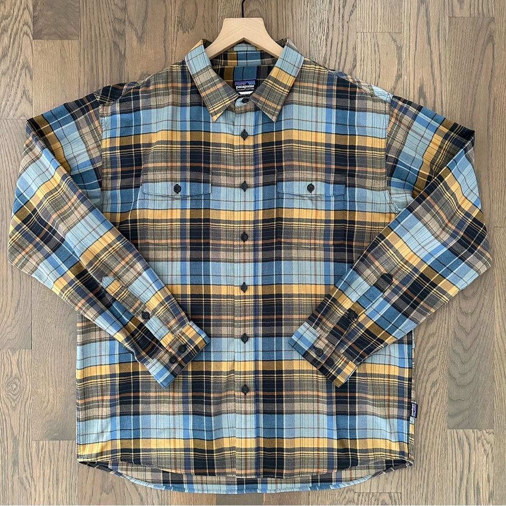 Patagonia Men's Flannel Organic Cotton Shirt Blue, Navy, and Yellow Size Large - Picture 5 of 8
